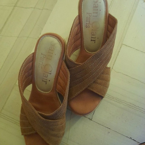 Saint Clair women's platform slippers brown like new size 39