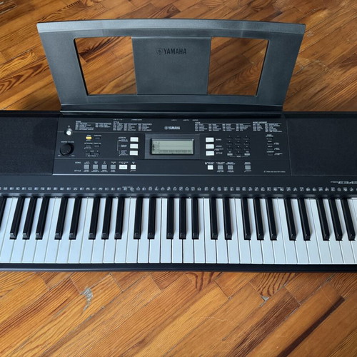 Yamaha PSR-E343 keyboard