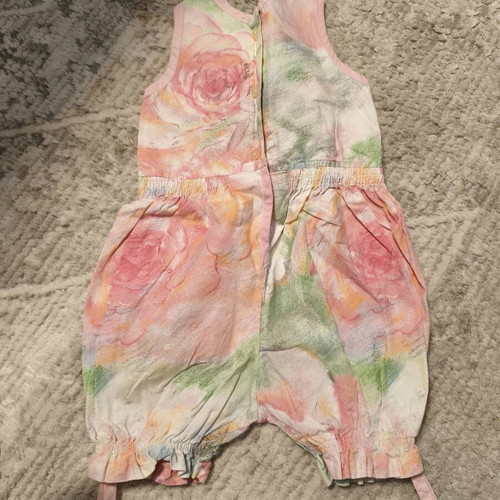 Girls' jumpsuit used, size 4 years