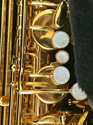 TTS-350 Tenoro saxophone like new with original packaging