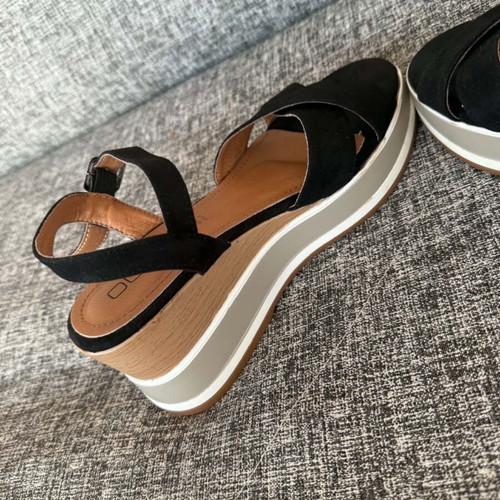 Obsel leather women's sandals size 38, black platform