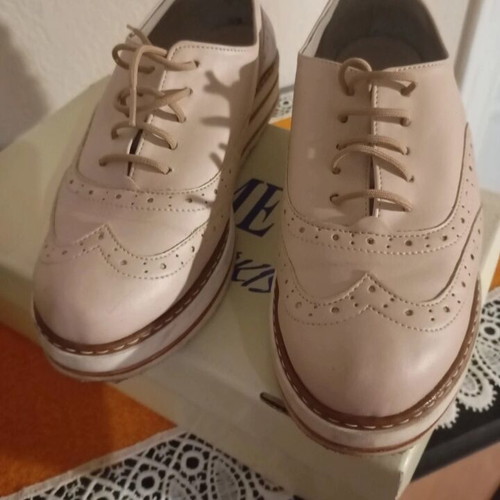 Women's Oxford zizel like new, size 37, beige