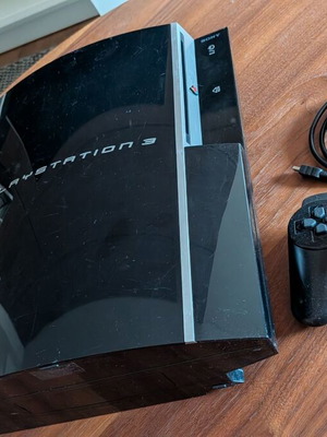 PS3 PlayStation 3 CECHL04 80GB console with DualShock controller and games