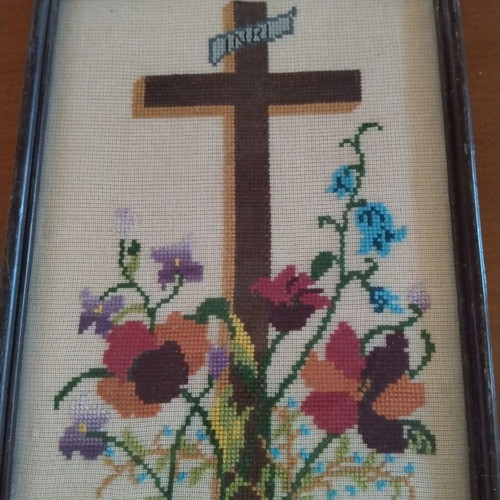 Embroidered cross framed artwork used 26×20 cm