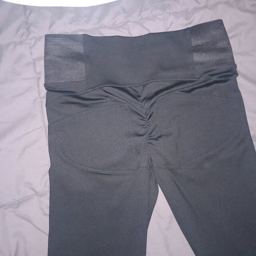 Black leggings like new with ruching at back size M