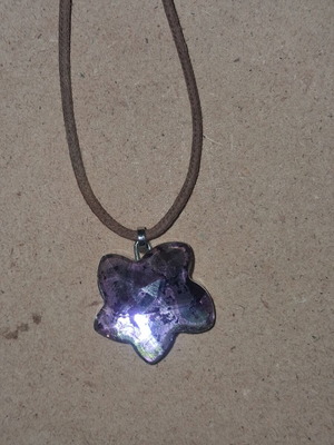 Swarovski vintage μενταγιόν λουλούδι με καφέ κορδόνι σαν καινούργιο