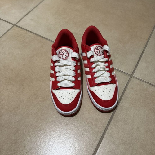 Adidas children's leather sneakers size 37 1/3 new, red and white