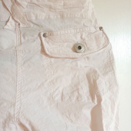 White summer capri bermuda shorts, size S