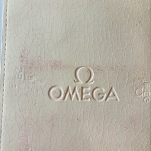 Omega leather card holder white like new
