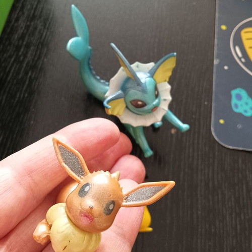 Pokemon figures set