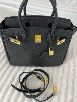 Shoulder bag new black