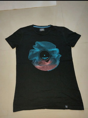 Paco & Co T-shirt like new, small, black