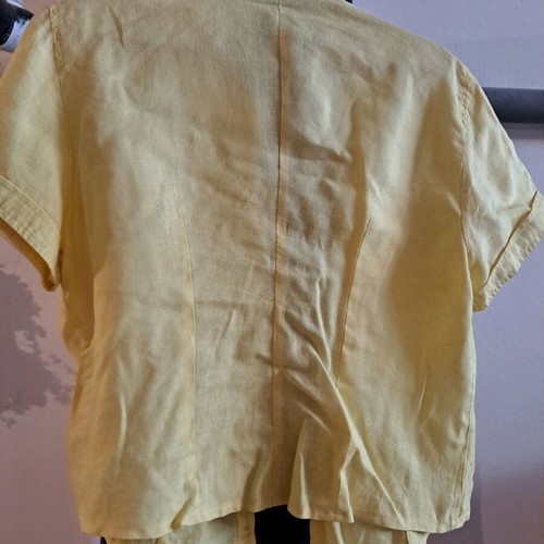 Women's shirt size L like new, white and yellow