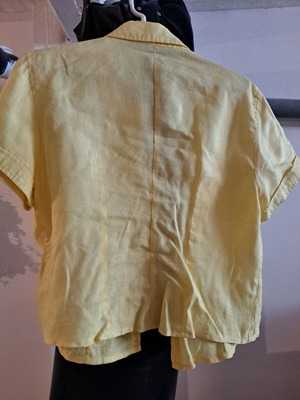 Women's shirt size L like new, white and yellow