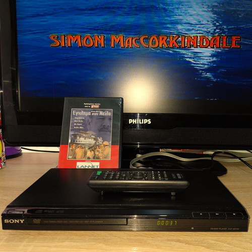 Sony DVD Player DVP-SR150 Like New With Remote