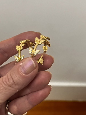 Earrings like new, beautiful design