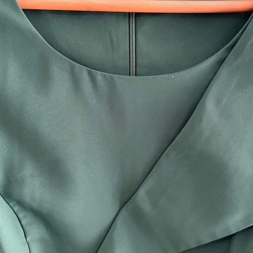 Sleeveless blouse like new, cypress color, size M