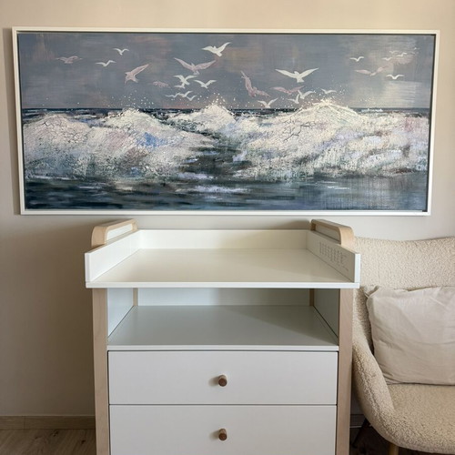 IKEA Changing Table like new, convertible to chest of drawers