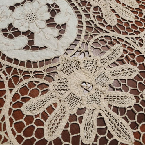 Handmade tablecloth 220x230 like new, beige