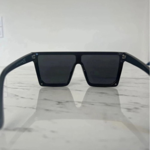 Oversized Square Sunglasses like new, black, unisex, UV 400