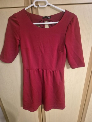 Midi dress red with open back and bow like new