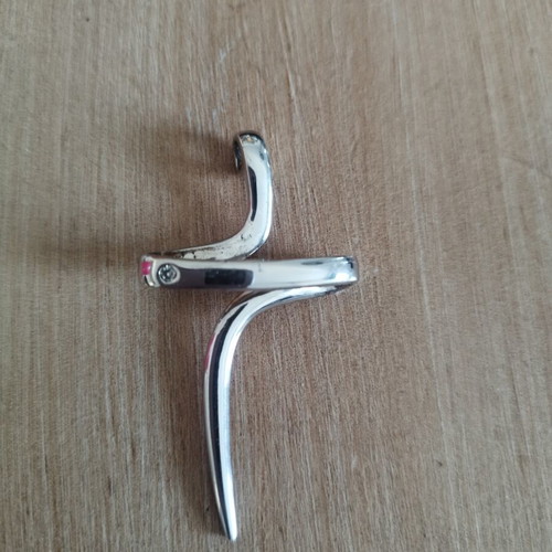 Silver large cross like new
