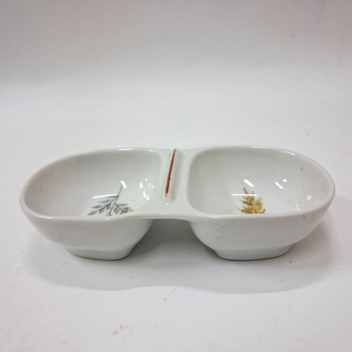 Vintage double porcelain salt and pepper shaker like new