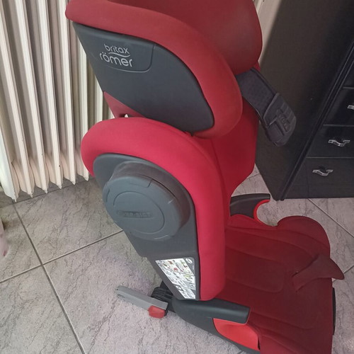 Παιδικό κάθισμα αυτοκινήτου Britax-Romer μεταχειρισμένο, κόκκινο