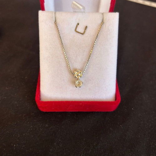 Silver 925 necklace with white stone used