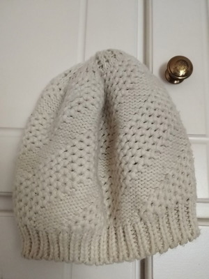 Achilleas Accessories white cream hat like new, sizes M L