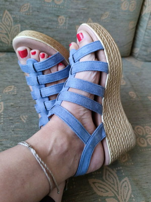 Blue pastel leather sandals like new, size 37
