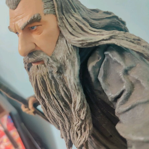 NECA Gandalf figure scale 1/4 48 cm like new