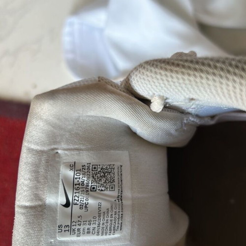Nike tennis shoes used, white, size 47.5