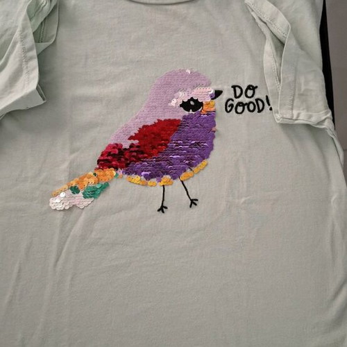 H&M t-shirt girl 8-10 years like new with color-changing print