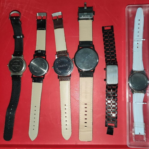 Watches various unused and rare Eurovision Athens 2006 like new