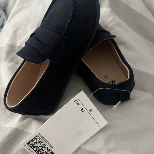 H&M Baby Moccasins New Size 22