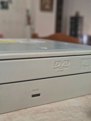 Pioneer DVR-109 DVD recorder, used