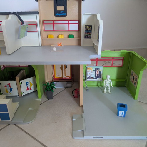Playmobil School 9453 used with working clock and accessories