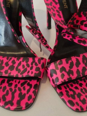 Saint Laurent authentic sandals with animal print in fuchsia color