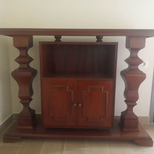 TV stand used in good condition