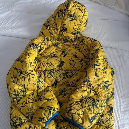 Benetton jacket like new size 6-7 multicolor