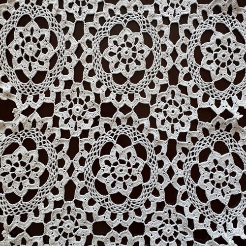 Handmade doily set white, vintage, like new