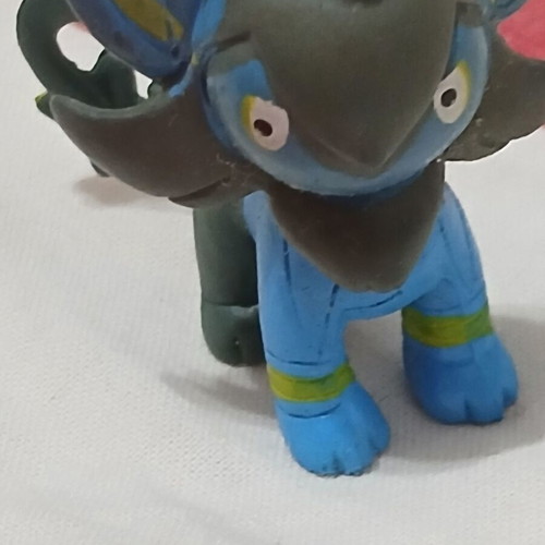 Pokemon Luxio figure Gen 4 Diamond Pearl and Emerald
