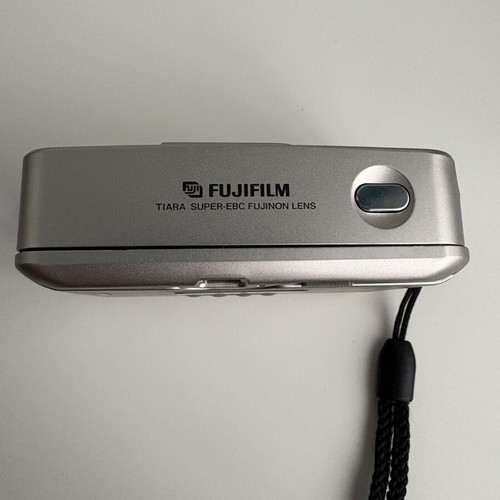 Fujifilm Tiara II film camera for parts or repair
