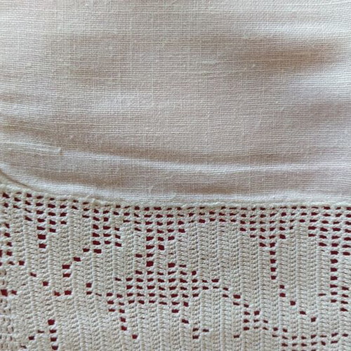 Cotton vintage rectangular embroidered table runner refurbished with handmade crochet lace