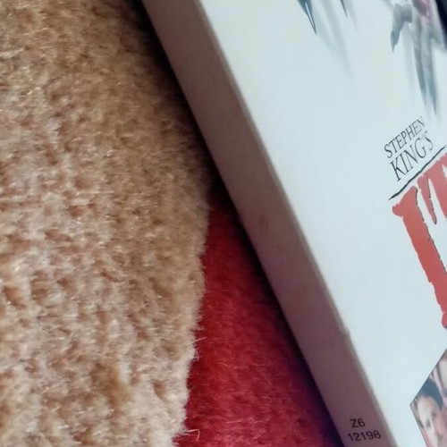 Stephen King's IT 2002 DVD edition with Greek subtitles
