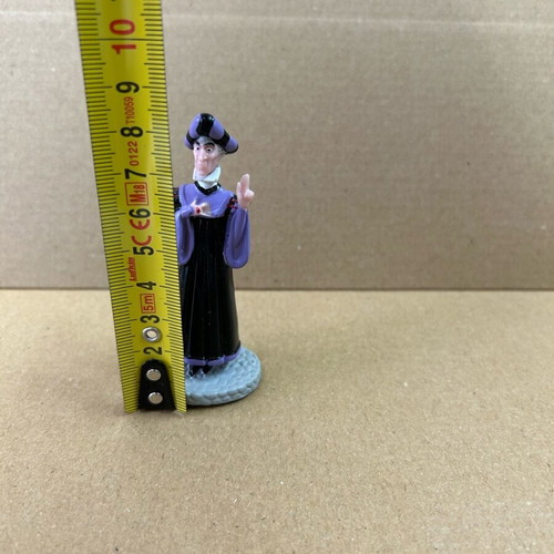Applause Disney The Hunchback of Notre Dame Frollo figure like new