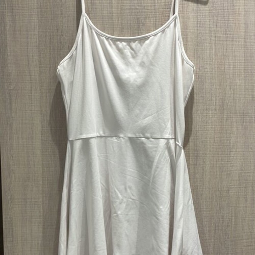 Dress white size L like new