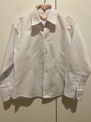 Children's white shirt new for 5-6 years unisex