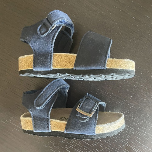 Children's sandals size 22
